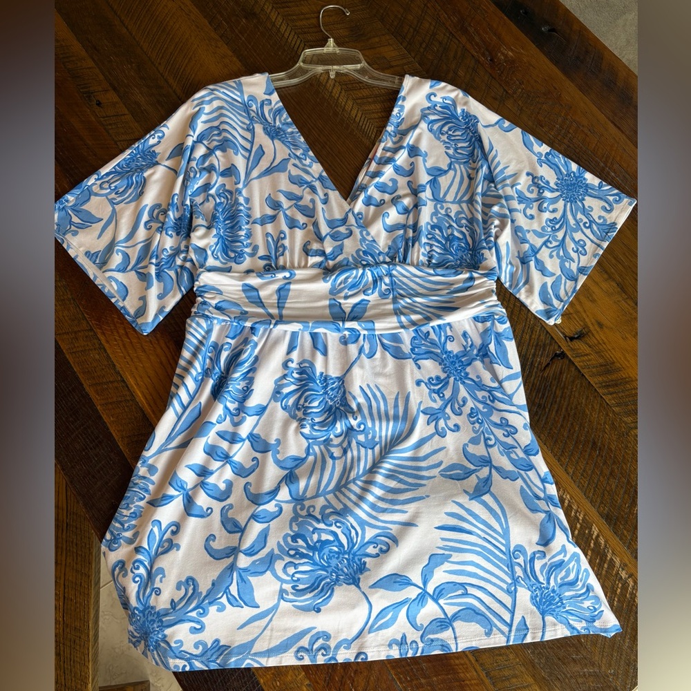 Lilly Pulitzer skirted romper, XL
blue and white